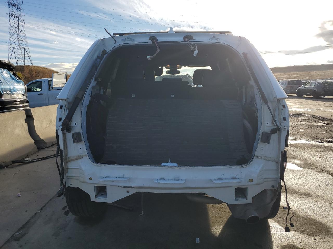2020 Jeep Grand Cherokee VIN 1C4RJFAG2LC315033 Copart auction photo, rear end damage thumbnail 6