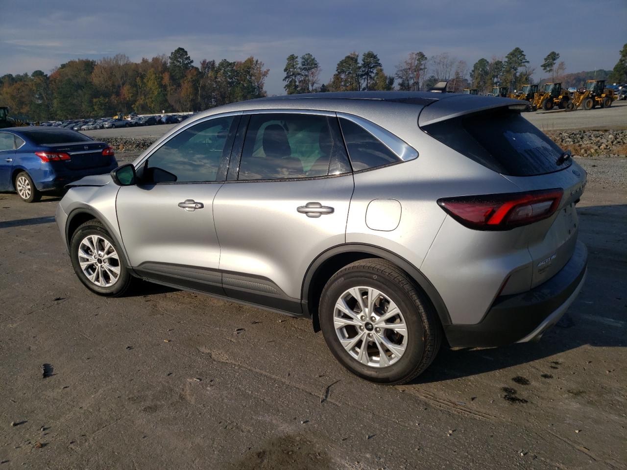 2023 Ford Escape VIN 1FMCU0GN7PUA87008 Copart auction photo, front end damage thumbnail 2