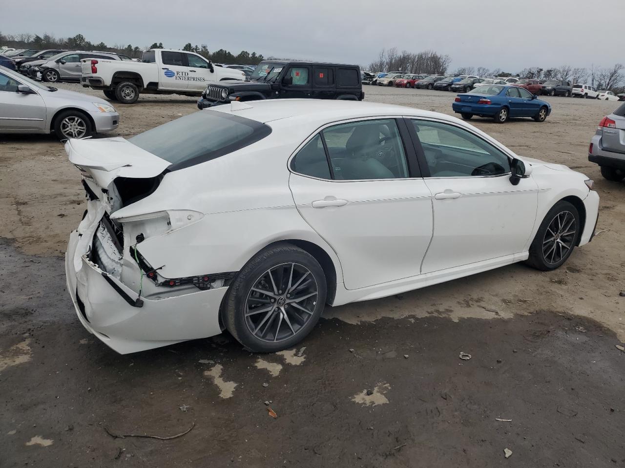2023 Toyota Camry VIN 4T1G11BK8PU098645 Copart auction photo, rear end / front end damage thumbnail 3
