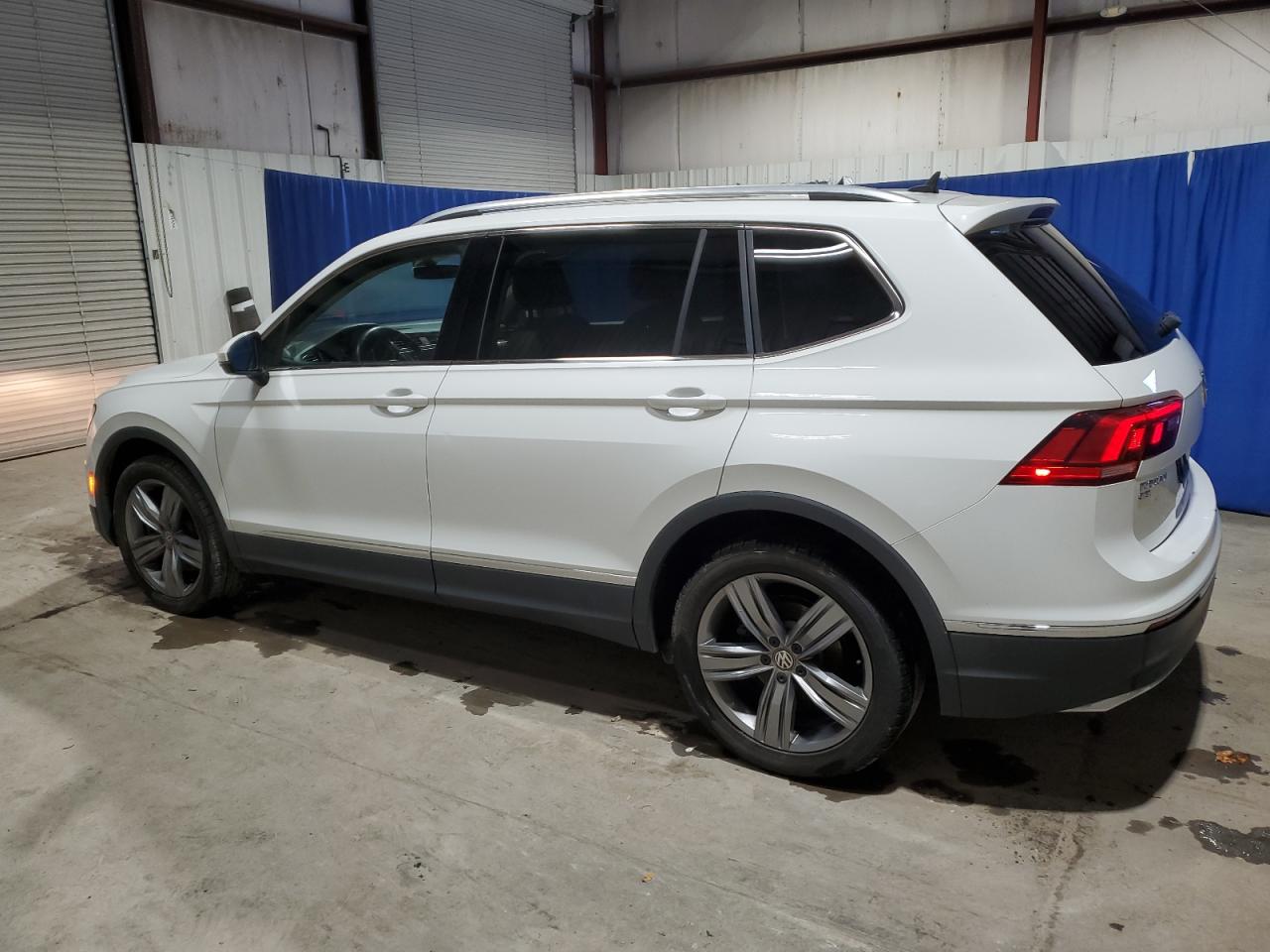 2020 Volkswagen Tiguan VIN 3VV3B7AX1LM011393 Copart auction photo, minor dent/scratches damage thumbnail 2