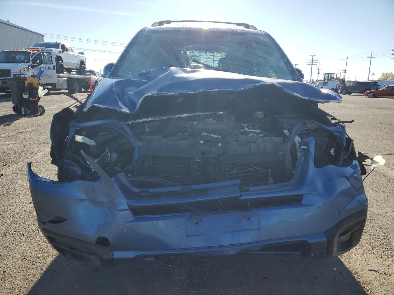 2018 Subaru Forester VIN JF2SJAEC2JH416439 Copart auction photo, front end / side damage thumbnail 5