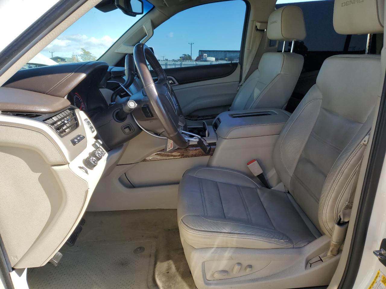 2015 GMC Yukon VIN 1GKS2CKJ5FR703967 Copart auction photo, front end damage thumbnail 7