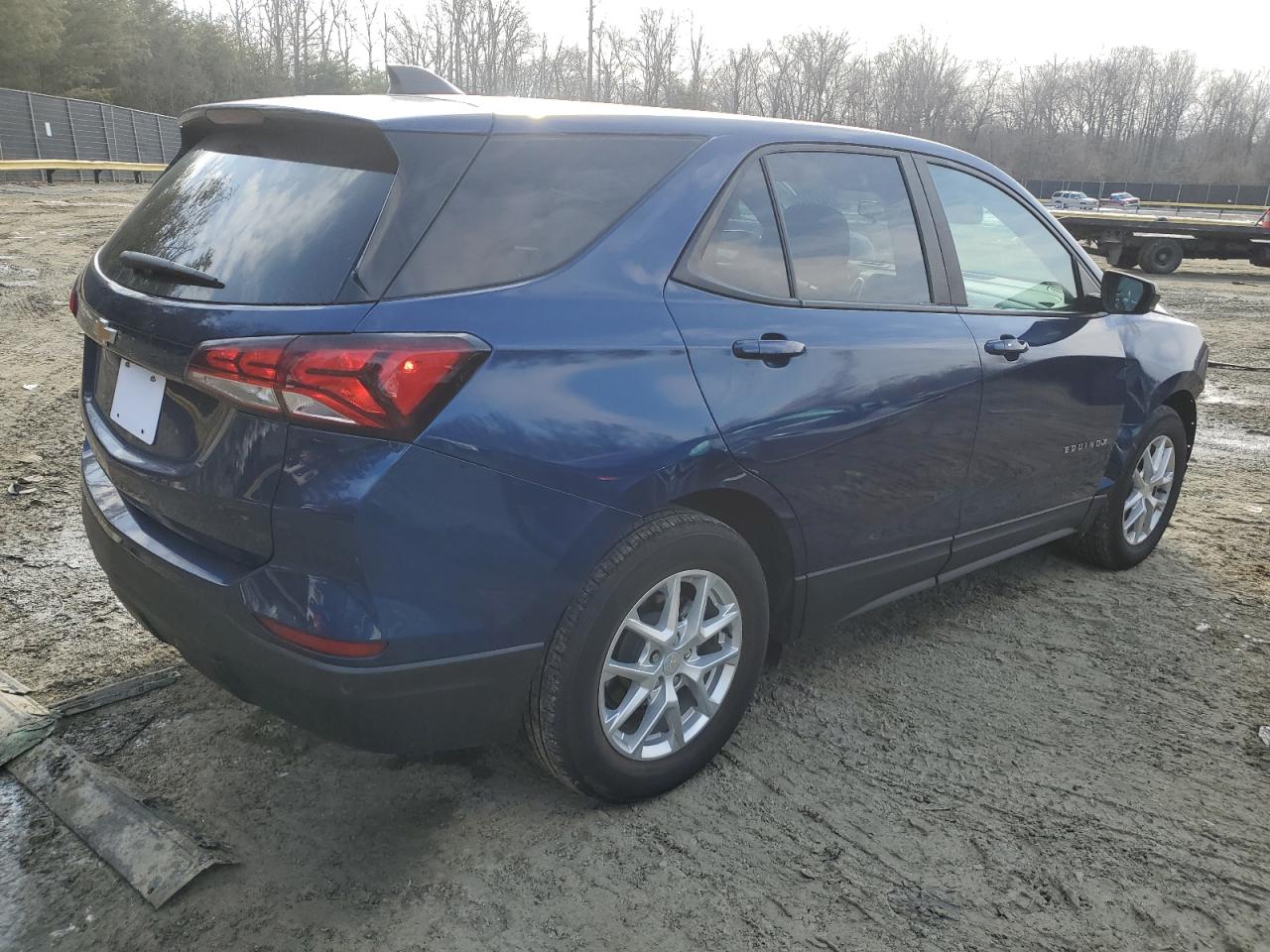 2022 Chevrolet Equinox VIN 3GNAXHEV7NS160743 Copart auction photo, front end damage thumbnail 3