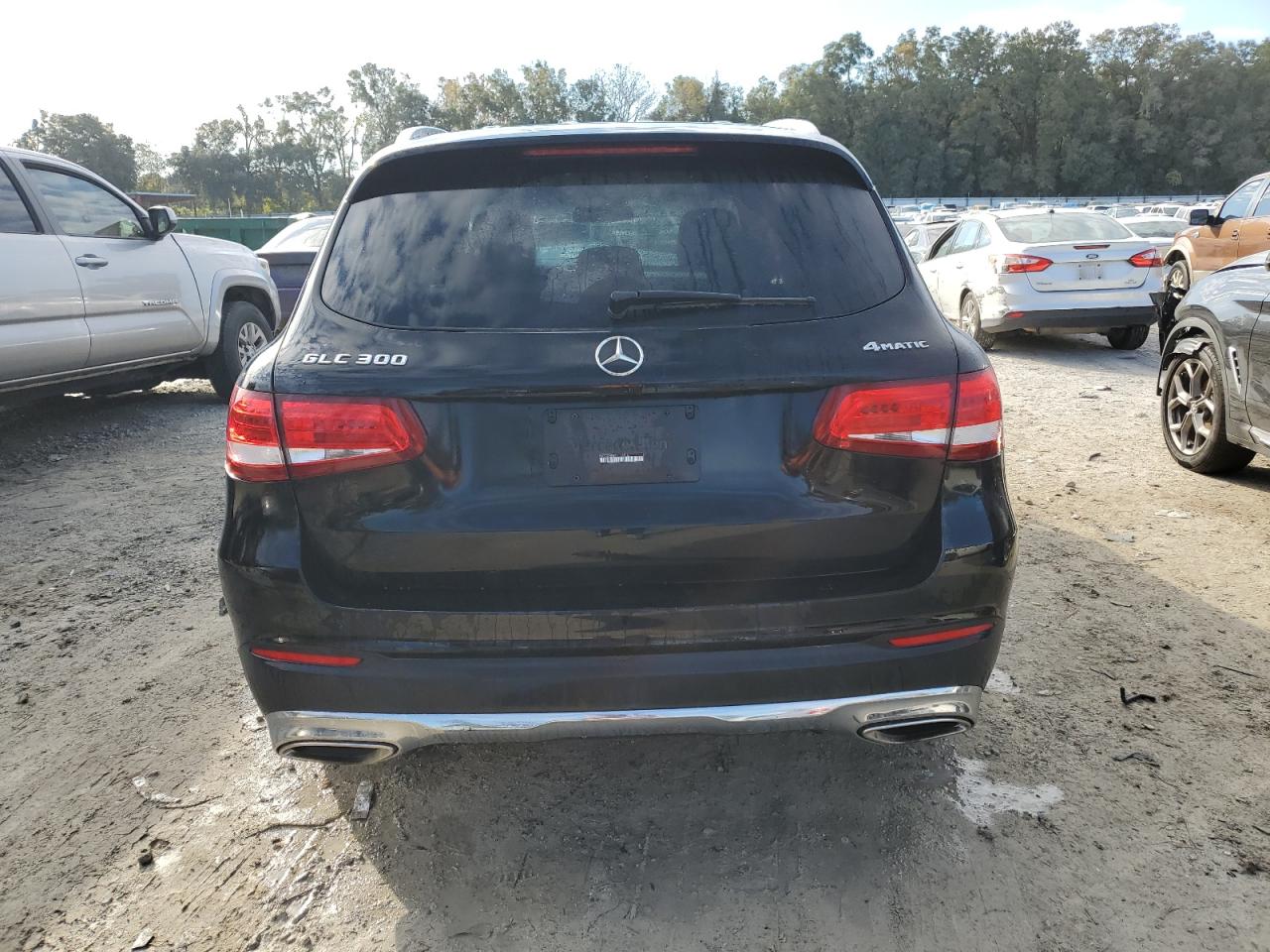 2018 Mercedes-Benz GLC VIN WDC0G4KBXJV068516 Copart auction photo, front end / side damage thumbnail 6