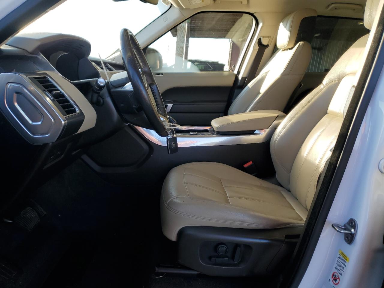 2019 Land Rover Range Rover VIN SALWG2RKXKA421512 Copart auction photo, front end / undercarriage damage thumbnail 7