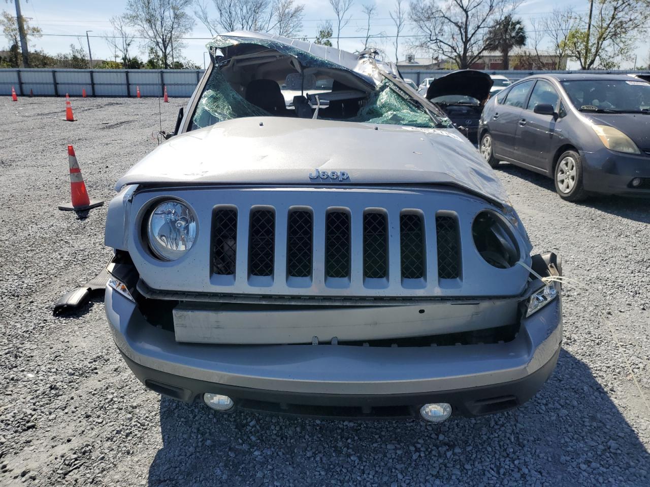 2017 Jeep Liberty (Patriot) VIN 1C4NJPBA9HD140974 Copart auction photo, rollover damage thumbnail 5