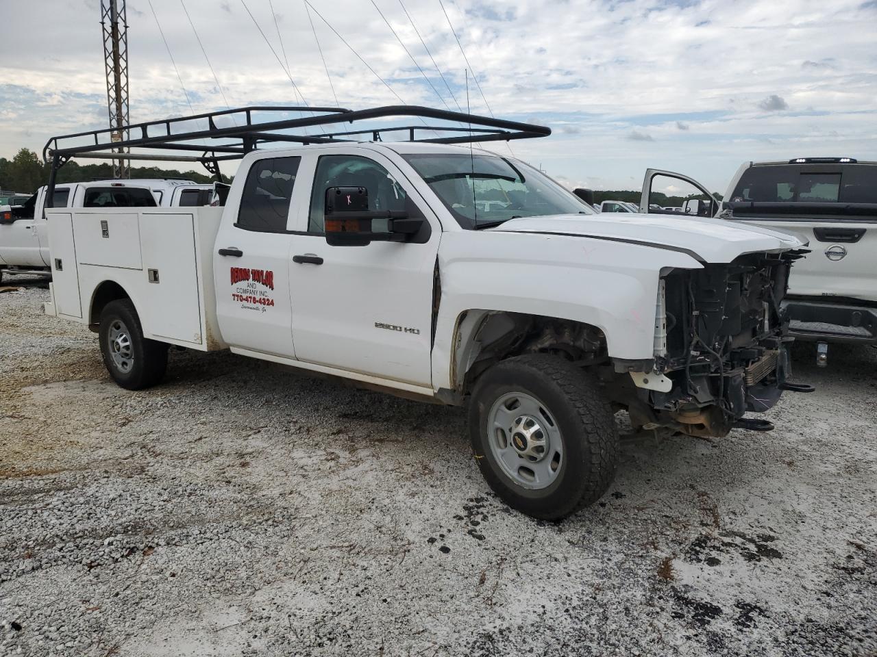 2017 Chevrolet Silverado VIN 1GB2CUEG0HZ297425 Copart auction photo, front end damage thumbnail 4