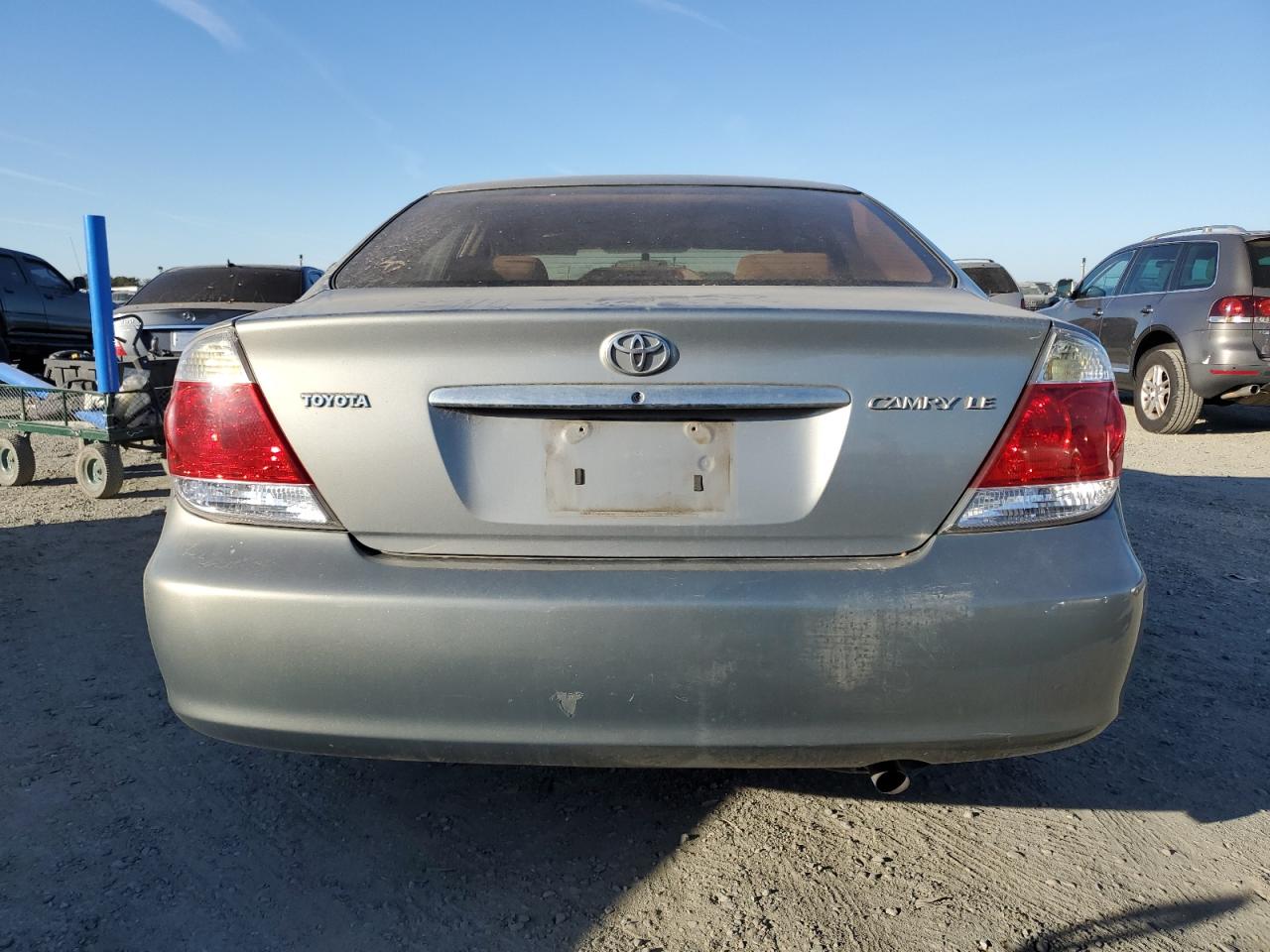 2005 Toyota Camry VIN 4T1BE32K35U614675 Copart auction photo, mechanical damage thumbnail 6