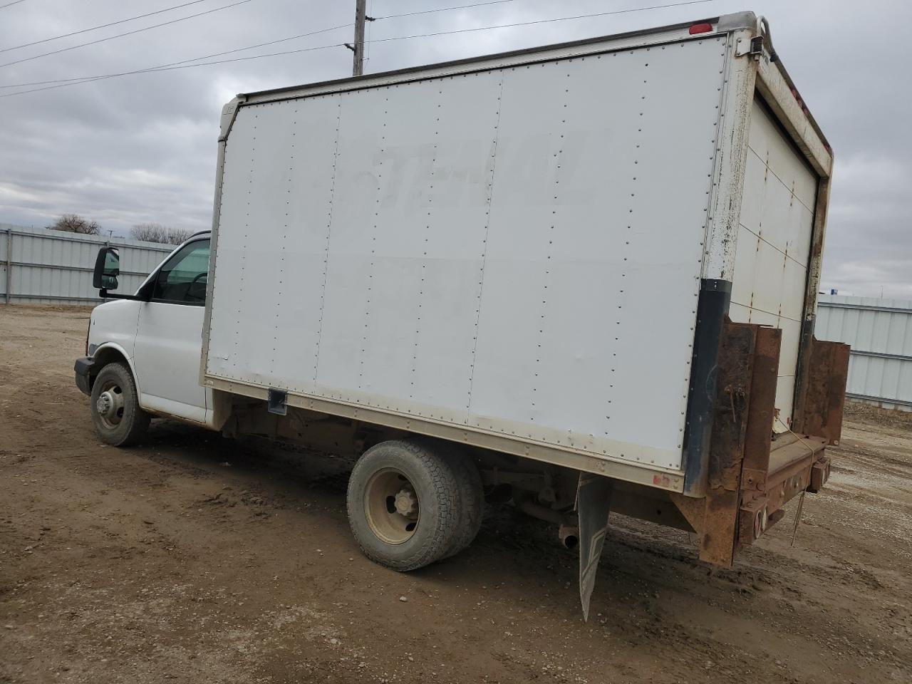 2007 Chevrolet Express VIN 1GBHG31V771228838 Copart auction photo, all over damage thumbnail 2