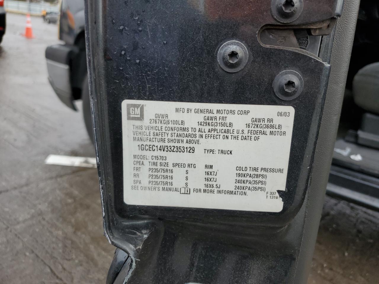 2003 Chevrolet Silverado VIN 1GCEC14V33Z353129 Copart auction photo, rear end damage thumbnail 12