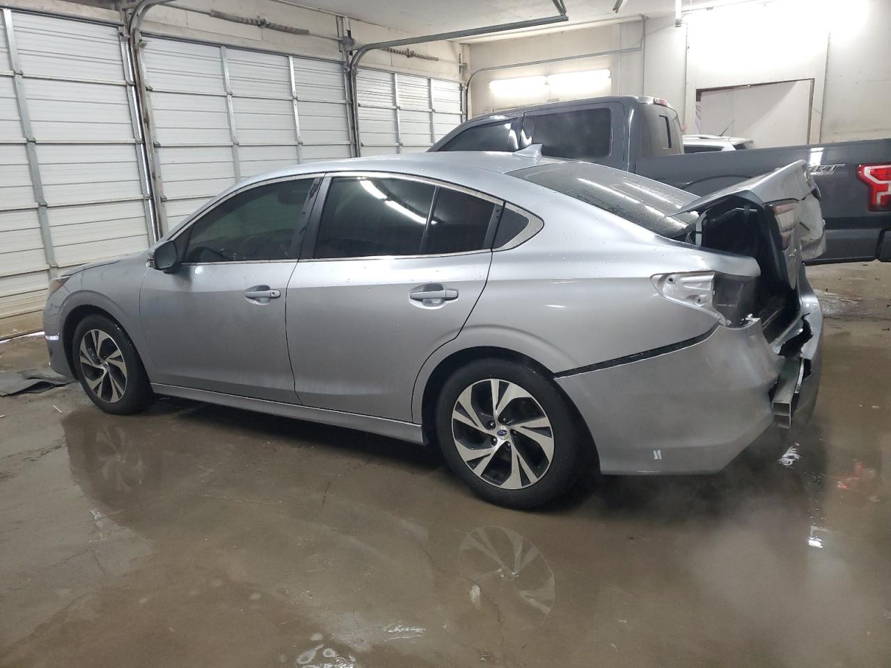 2022 Subaru Legacy VIN 4S3BWAC65N3002152 Copart auction photo, rear end / minor dent/scratches damage thumbnail 2