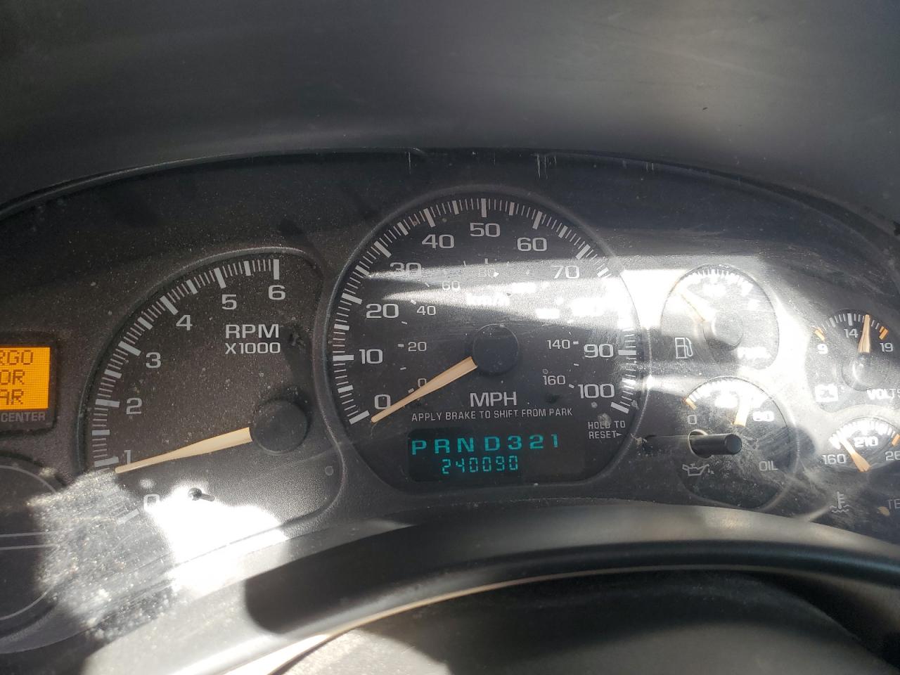 2002 Chevrolet Tahoe VIN 1GNEK13Z92J169423 Copart auction photo, vandalism damage thumbnail 9