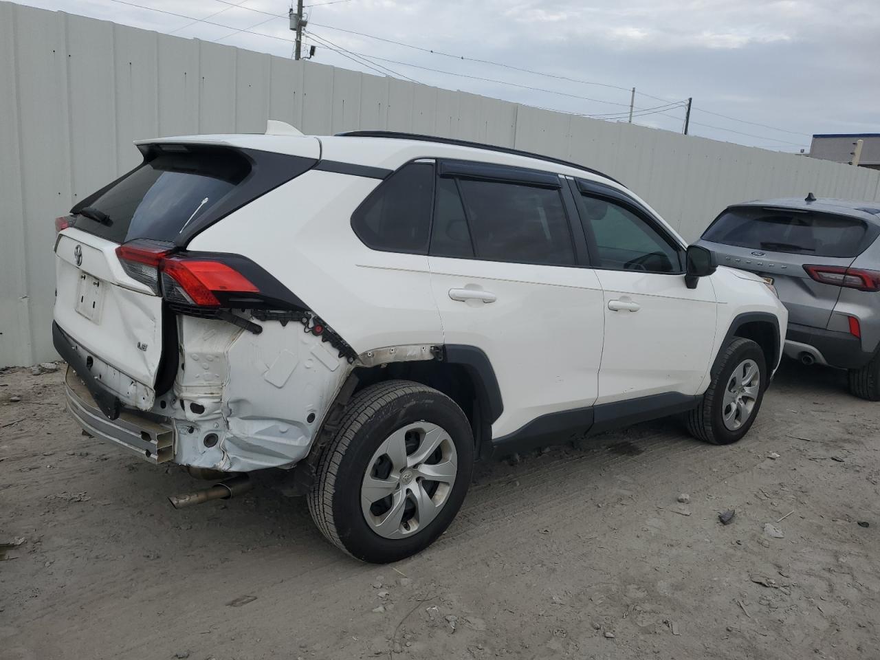 2020 Toyota RAV 4 VIN 2T3H1RFV2LW090551 Copart auction photo, rear end damage thumbnail 3