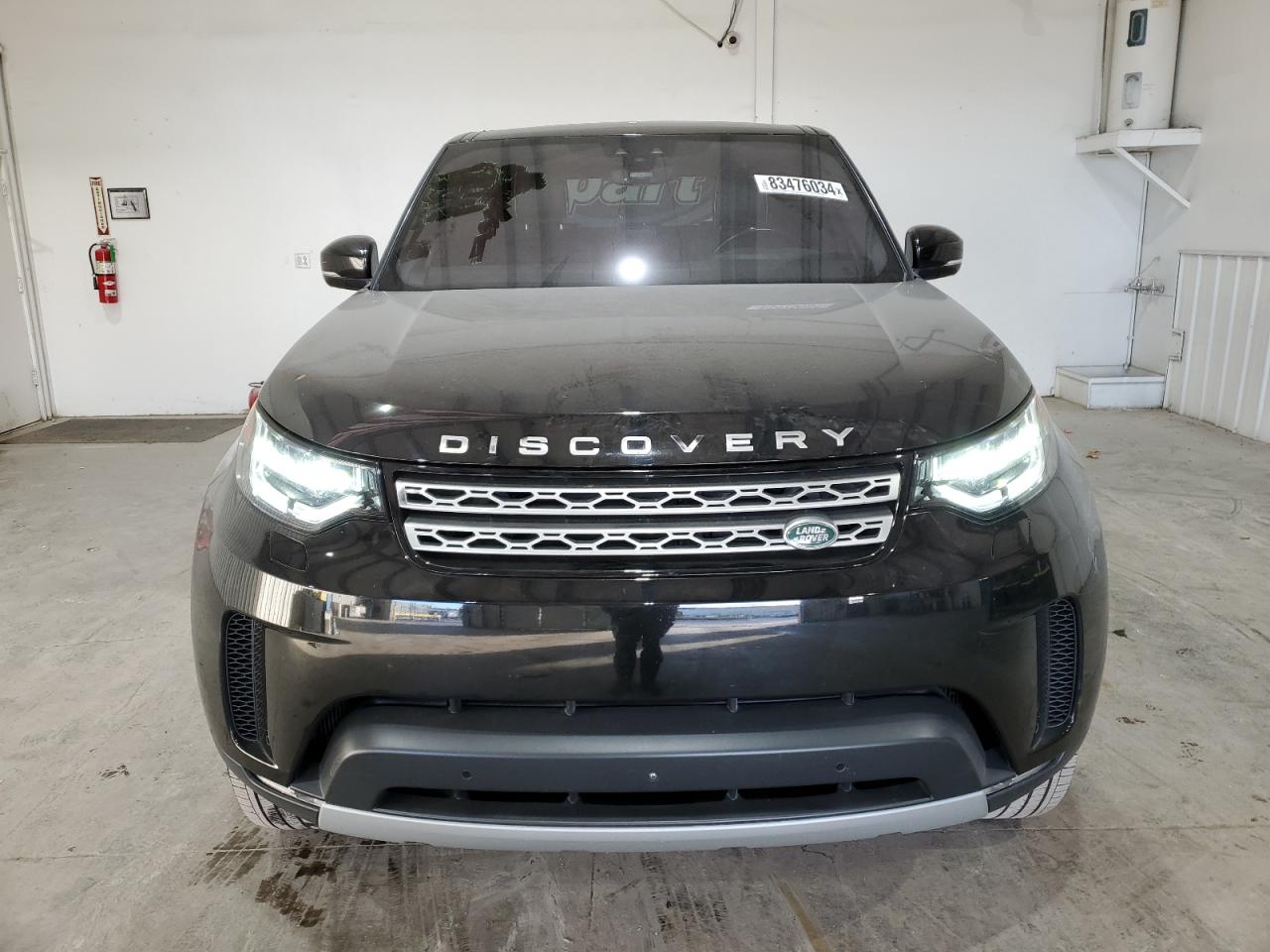 2018 Land Rover Discovery VIN SALRT2RV5JA078030 Copart auction photo, minor dent/scratches damage thumbnail 5