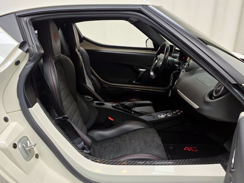 2017 Alfa Romeo 4C VIN KL90C3AAGHZ100000 Encar auction photo thumbnail 10