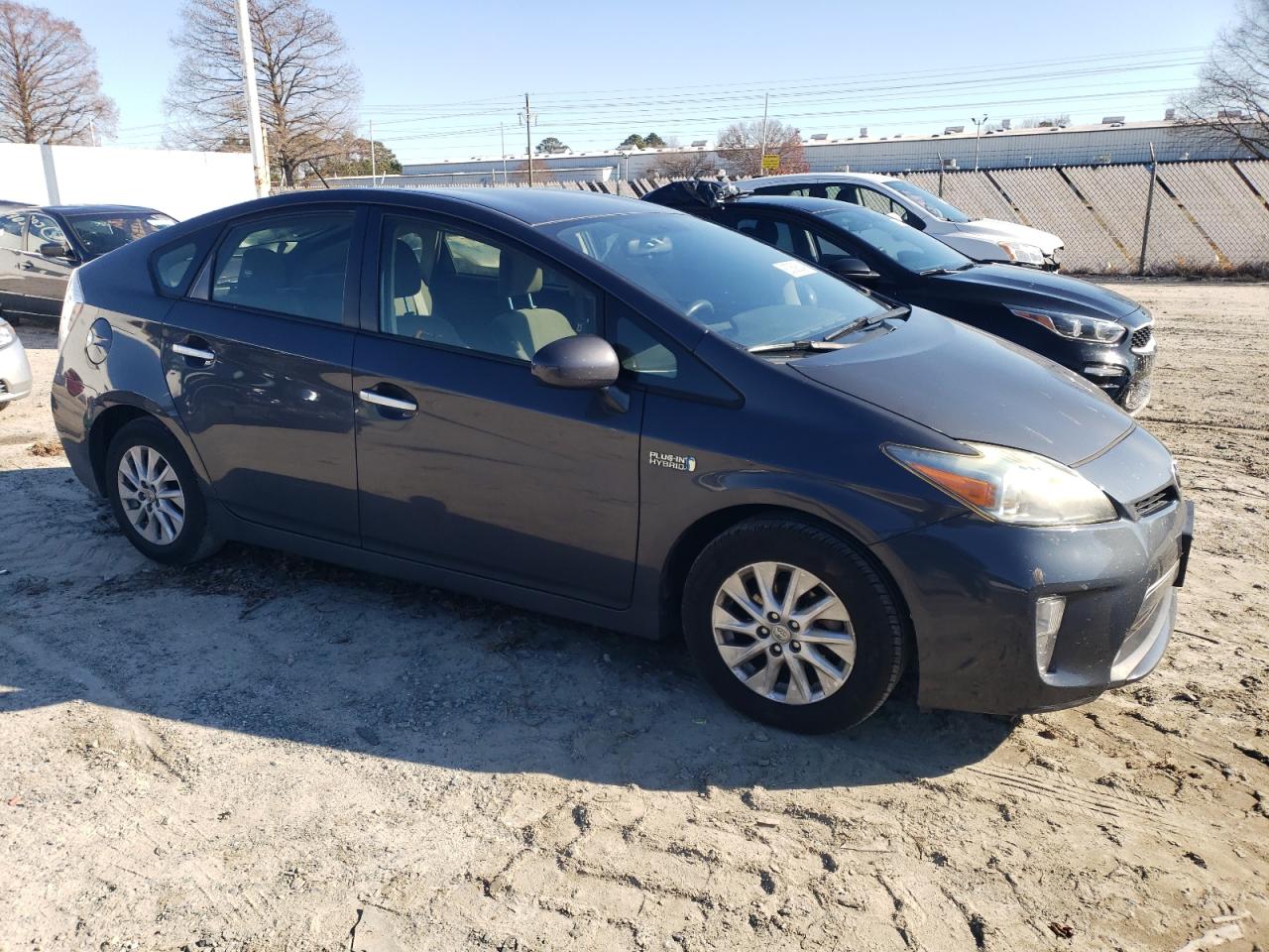 2014 Toyota Prius VIN JTDKN3DP4E3055561 Copart auction photo, front end / side damage thumbnail 4