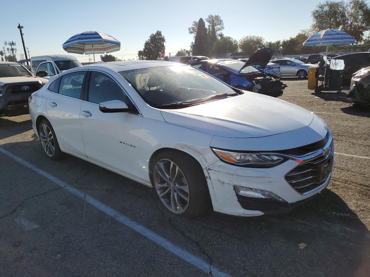 2020 Chevrolet Malibu VIN 1G1ZE5SX9LF049823 Copart auction photo, front end / minor dent/scratches damage thumbnail 4