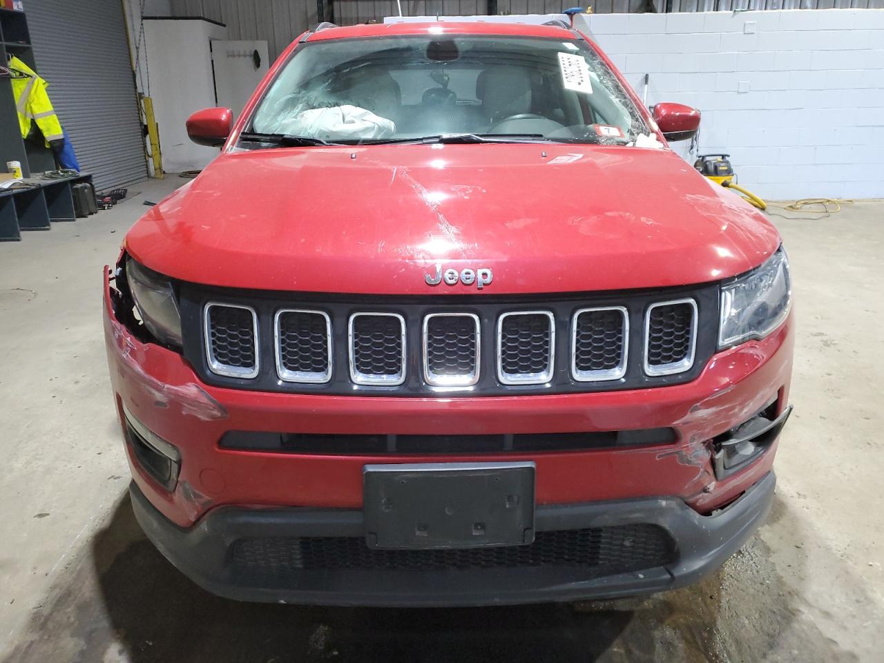 2021 Jeep Compass VIN 3C4NJDBB3MT551234 Copart auction photo, front end damage thumbnail 5