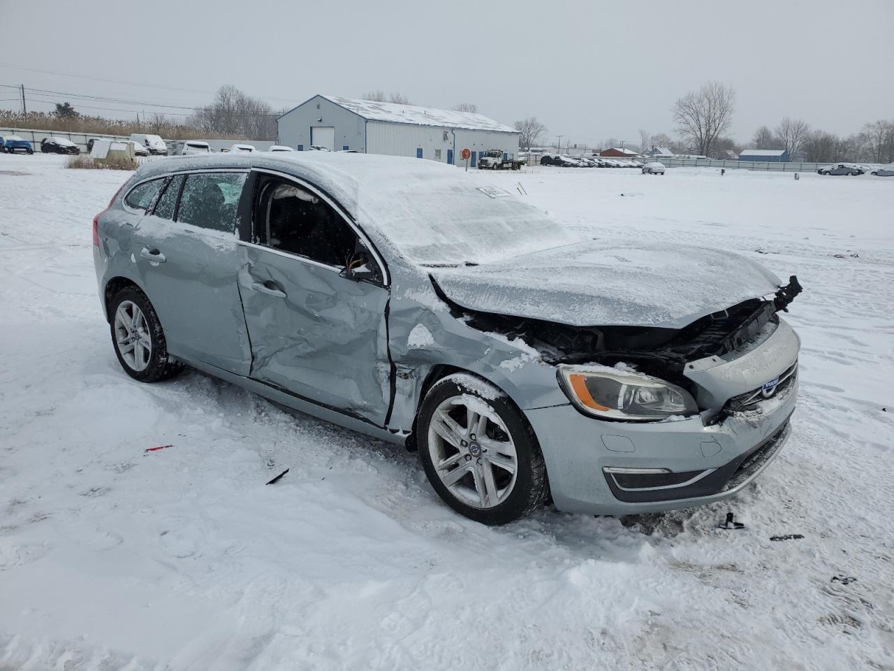 2015 Volvo V60 VIN YV140MEM1F1227750 Copart auction photo, side / front end damage thumbnail 4