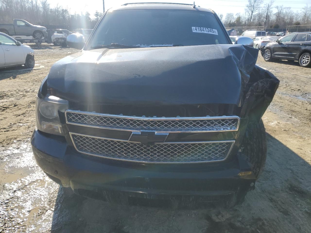 2011 Chevrolet Tahoe VIN 1GNSKBE05BR193369 Copart auction photo, front end damage thumbnail 5