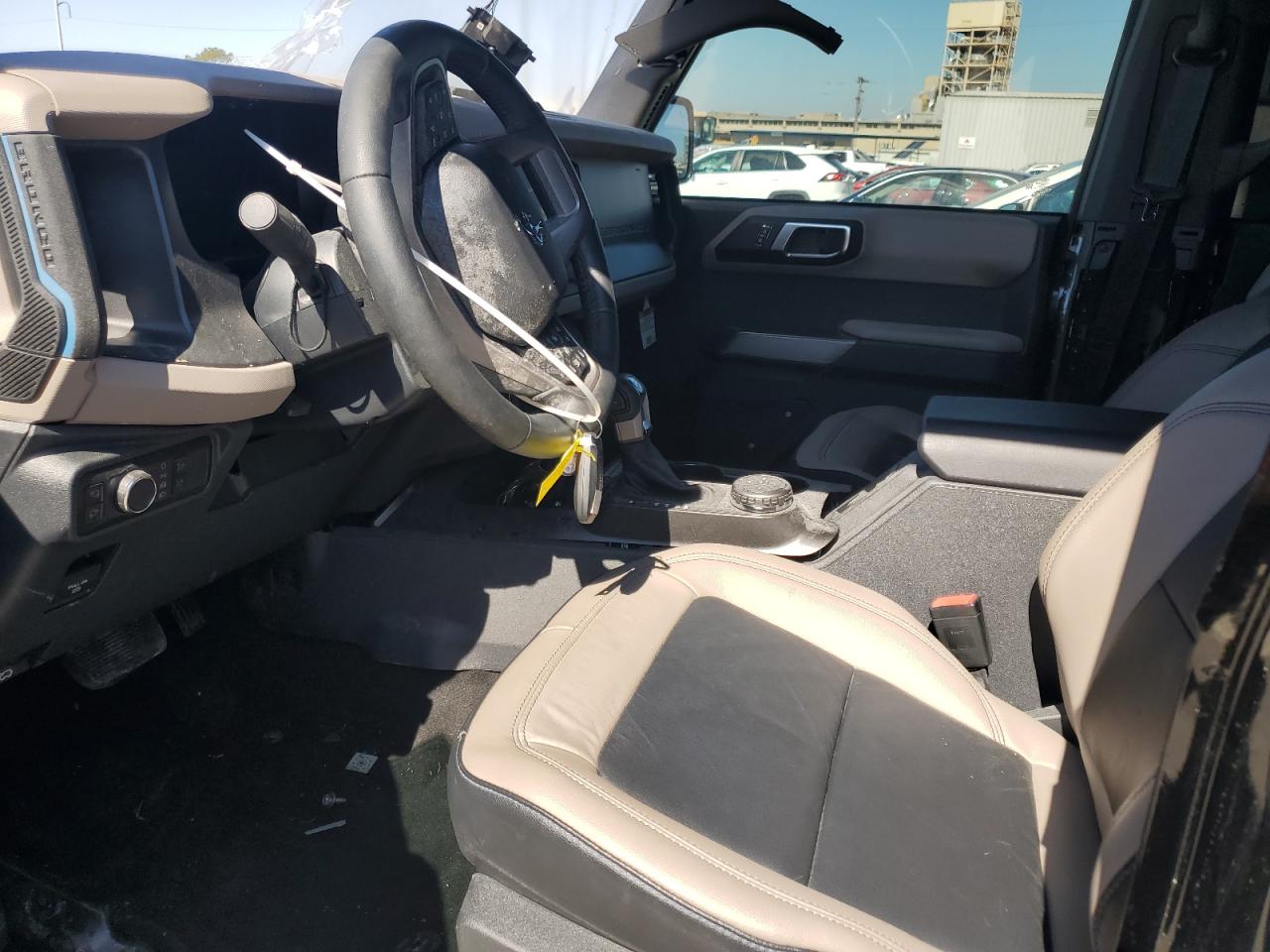 2022 Ford Bronco VIN 1FMEE5DP5NLB84218 Copart auction photo, undercarriage / all over damage thumbnail 7
