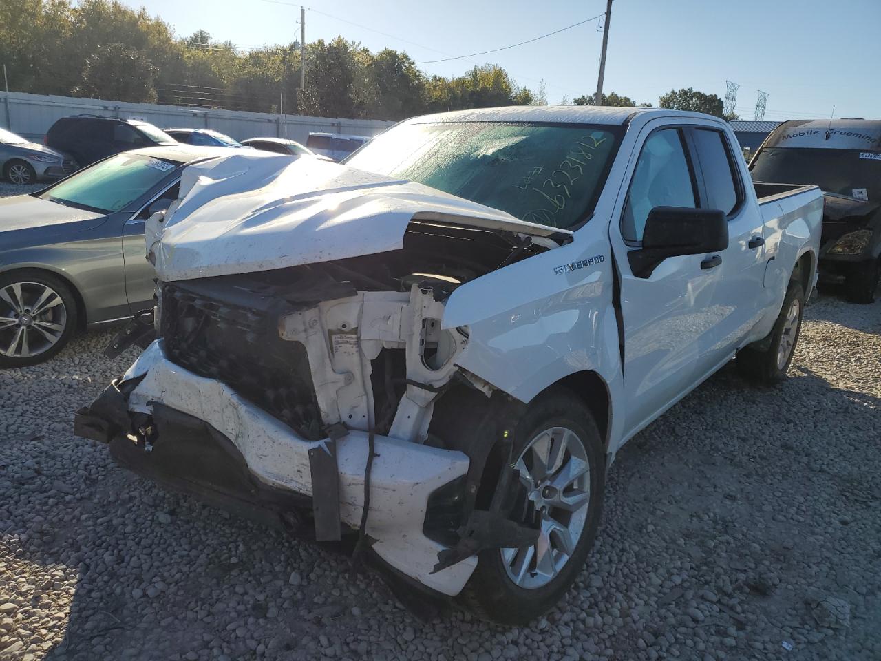 2019 Chevrolet Silverado VIN 1GCRWBEHXKZ237318 Copart auction photo, front end damage thumbnail 2