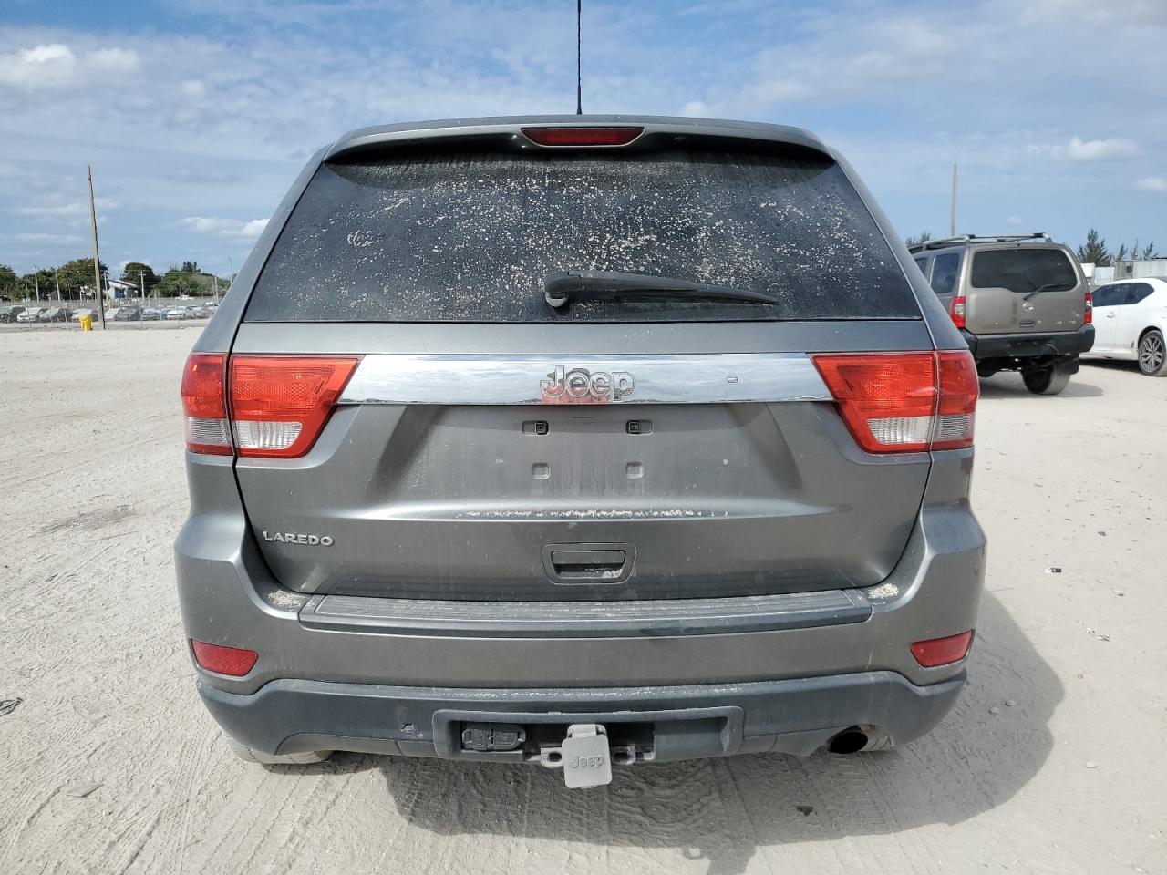 2013 Jeep Grand Cherokee VIN 1C4RJEAG9DC561444 Copart auction photo, front end / minor dent/scratches damage thumbnail 6