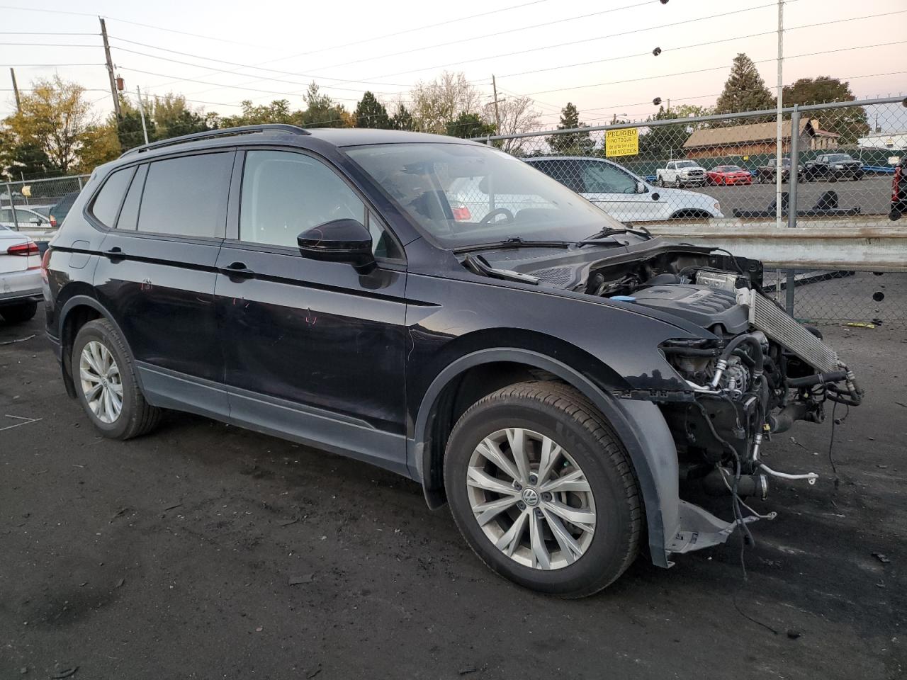 2018 Volkswagen Tiguan VIN 3VV0B7AX3JM102035 Copart auction photo, front end damage thumbnail 4