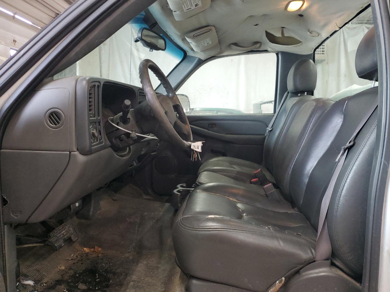 2005 Chevrolet Silverado VIN 1GCEC14X95Z180219 Copart auction photo, side damage thumbnail 7
