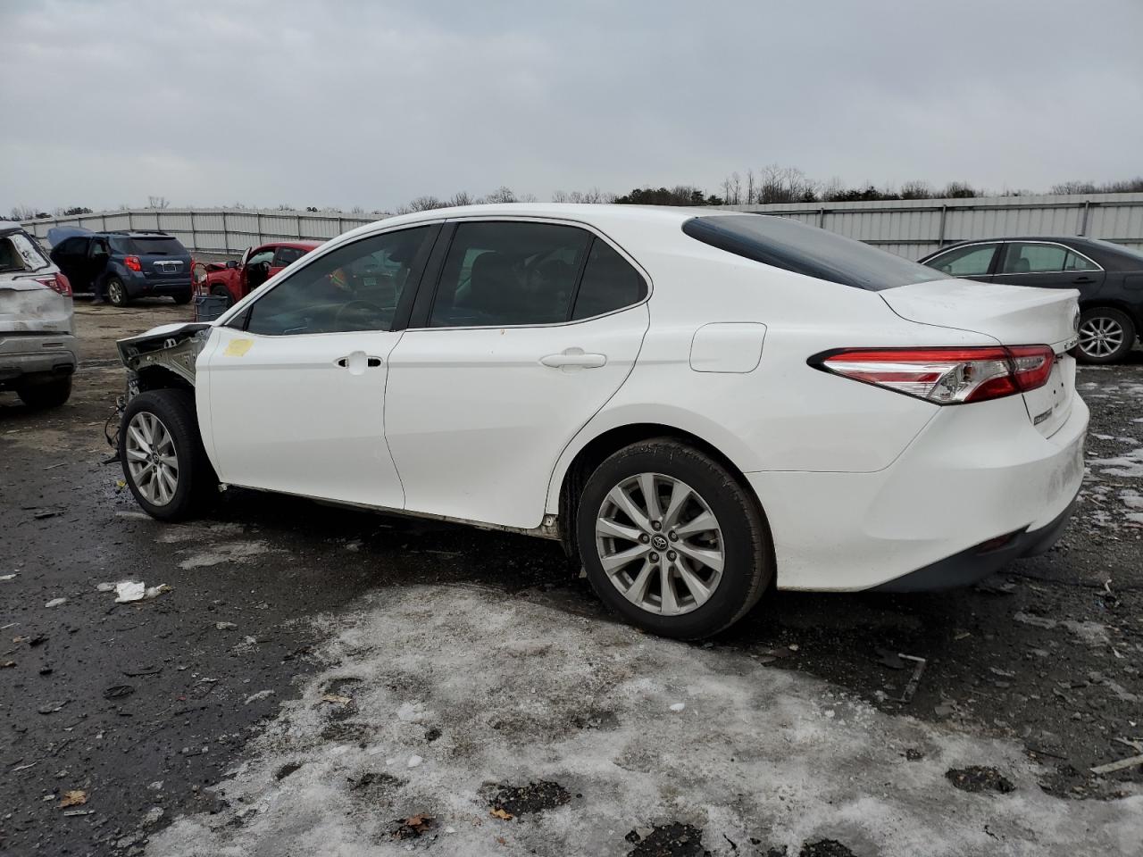 2018 Toyota Camry VIN 4T1B11HK2JU109048 Copart auction photo, front end / side damage thumbnail 2