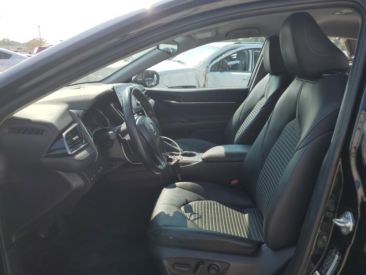 2021 Toyota Camry VIN 4T1G11AK9MU615061 Copart auction photo, vandalism damage thumbnail 7