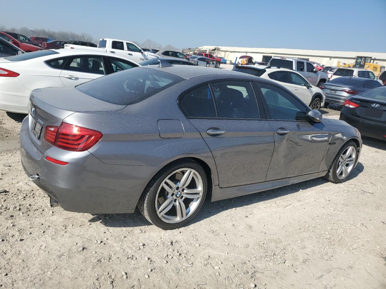 2015 BMW 5er VIN WBA5B1C57FD920946 Copart auction photo, all over damage thumbnail 3