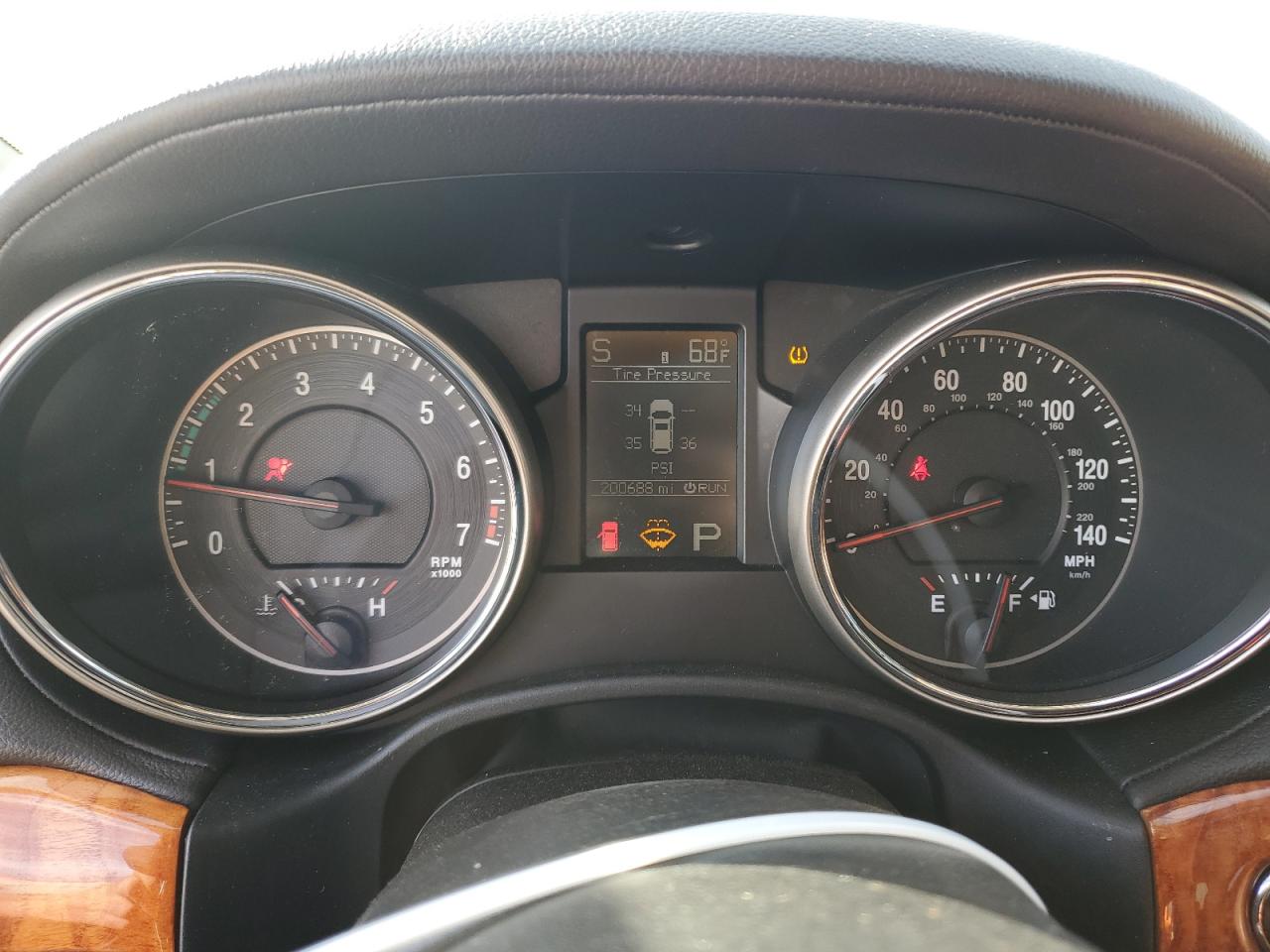 2011 Jeep Grand Cherokee VIN 1J4RR6GG2BC613042 Copart auction photo, front end / minor dent/scratches damage thumbnail 9