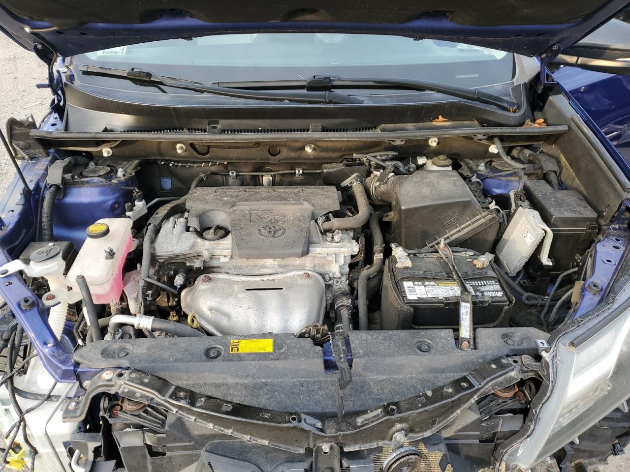 2015 Toyota RAV 4 VIN 2T3RFREV1FW261186 Copart auction photo, front end damage thumbnail 11