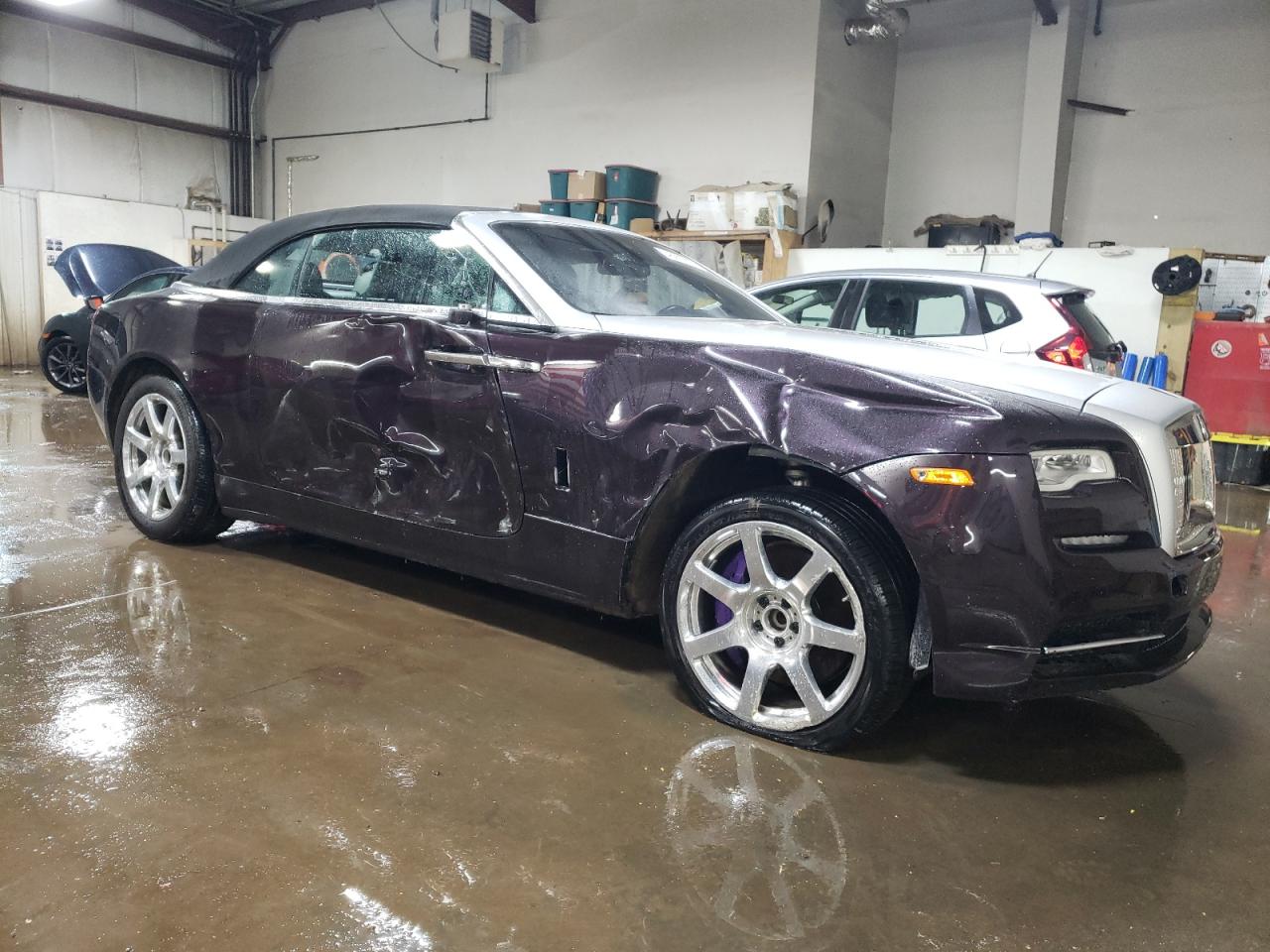 2018 Rolls-Royce Dawn VIN SCA666D56JU107749 Copart auction photo, side / front end damage thumbnail 4