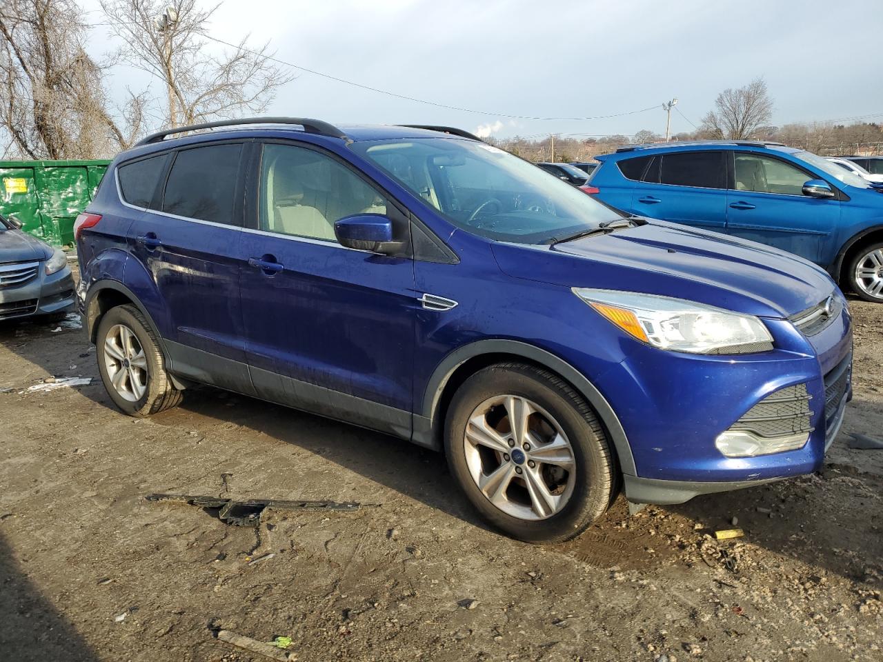 2016 Ford Escape VIN 1FMCU0GX0GUB32081 Copart auction photo, minor dent/scratches damage thumbnail 4