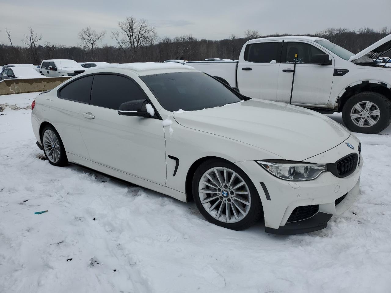 2015 BMW 4er VIN WBA3R5C58FK372610 Copart auction photo, front end / minor dent/scratches damage thumbnail 4