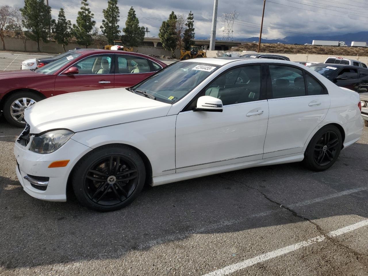 2014 Mercedes-Benz C-klasse VIN WDDGF4HB1EA944200