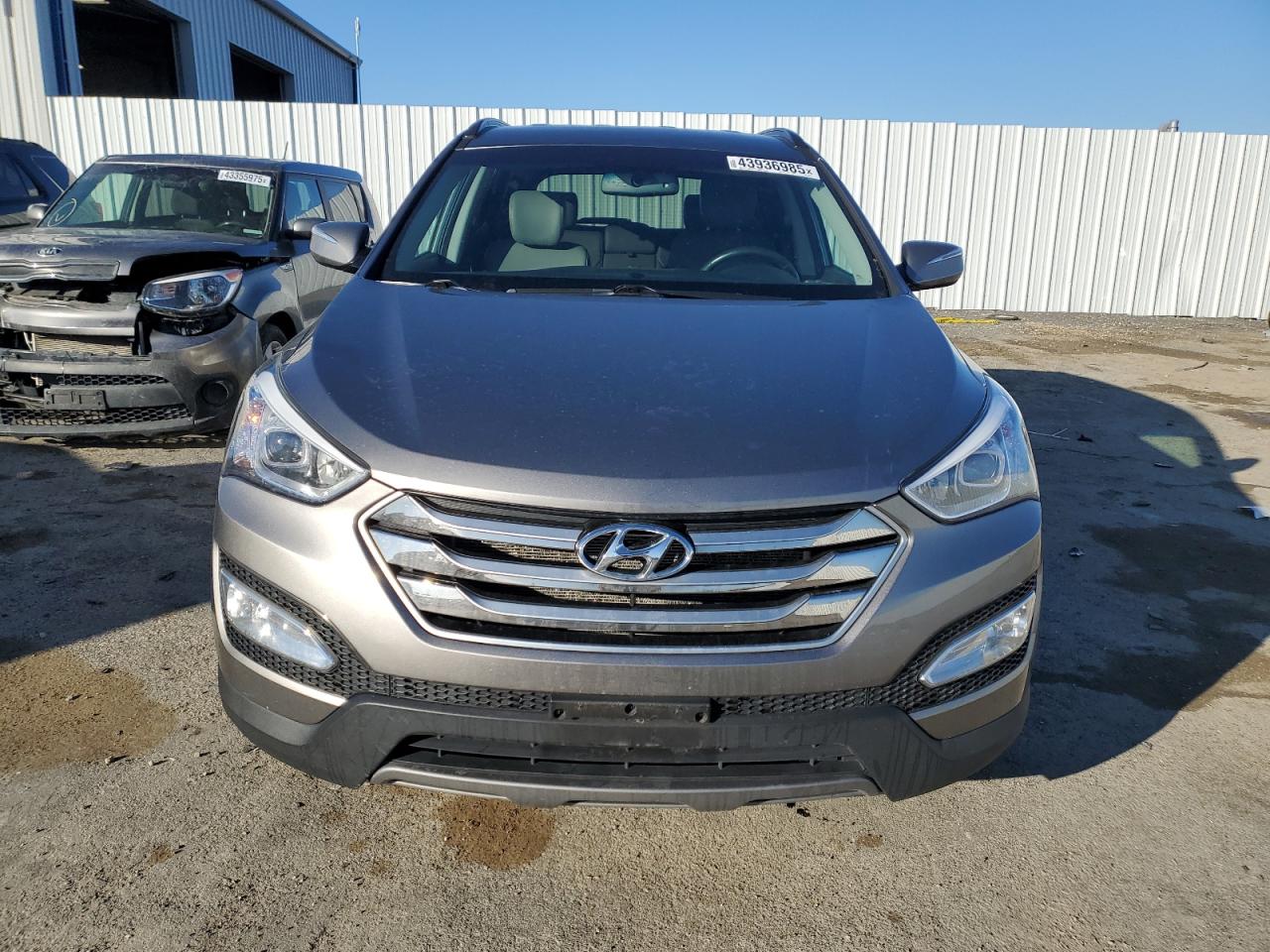 2016 Hyundai Santa Fe VIN 5XYZUDLB7GG305824 Copart auction photo, burn - engine / mechanical damage thumbnail 5