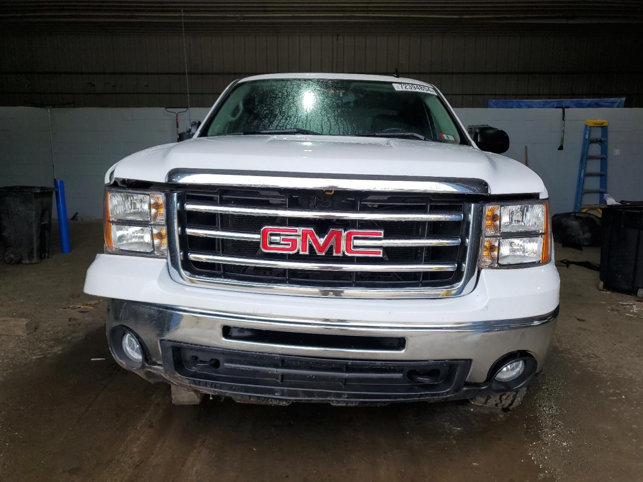 2013 GMC Sierra VIN 1GTR2VE72DZ264634 Copart auction photo, front end / side damage thumbnail 5