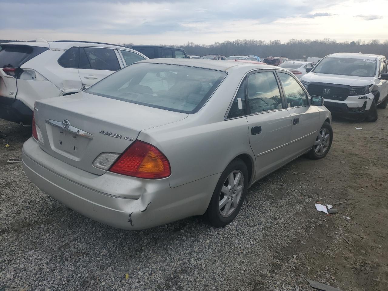 2001 Toyota Avalon VIN 4T1BF28BX1U137266 Copart auction photo, rear end damage thumbnail 3