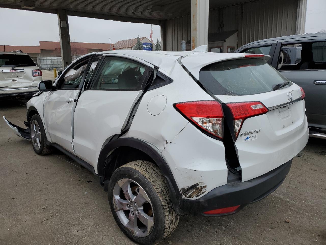 2022 Honda HR-V VIN 3CZRU6H32NM723635 Copart auction photo, all over damage thumbnail 2