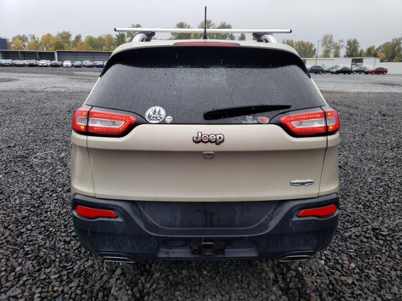 2015 Jeep Grand Cherokee VIN 1C4PJLCS2FW553619 Copart auction photo, front end damage thumbnail 6
