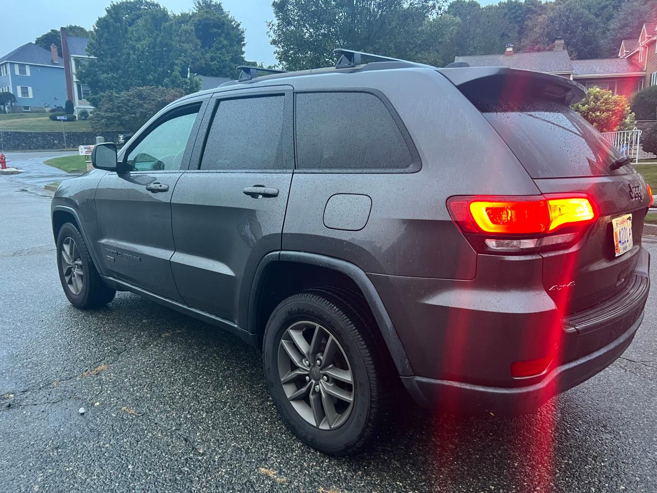 2016 Jeep Grand Cherokee VIN 1C4RJFAG4GC457468 Copart auction photo, minor dent/scratches / normal wear damage thumbnail 3