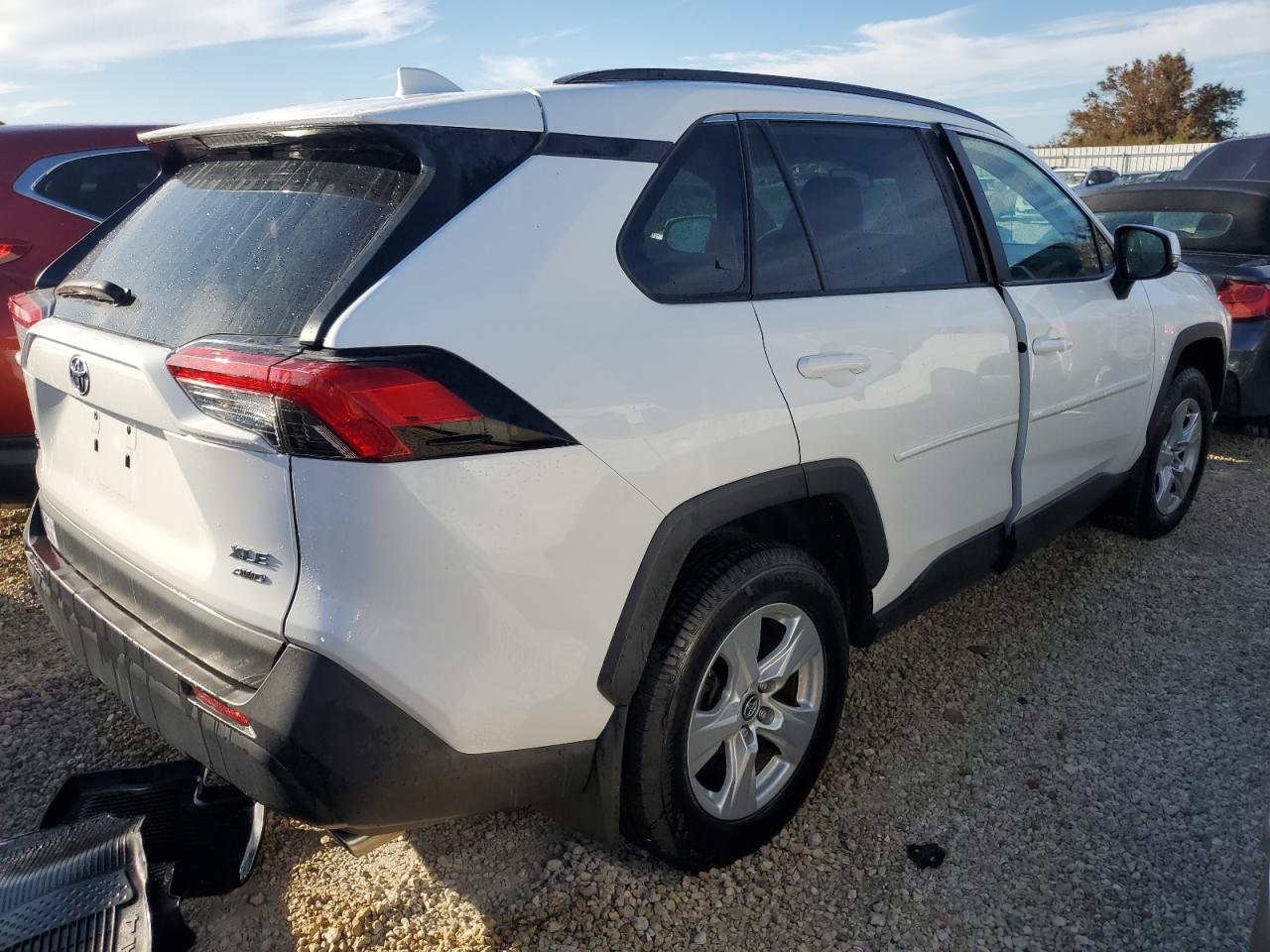 2020 Toyota RAV 4 VIN 2T3P1RFV7LW094851 Copart auction photo, water/flood damage thumbnail 3