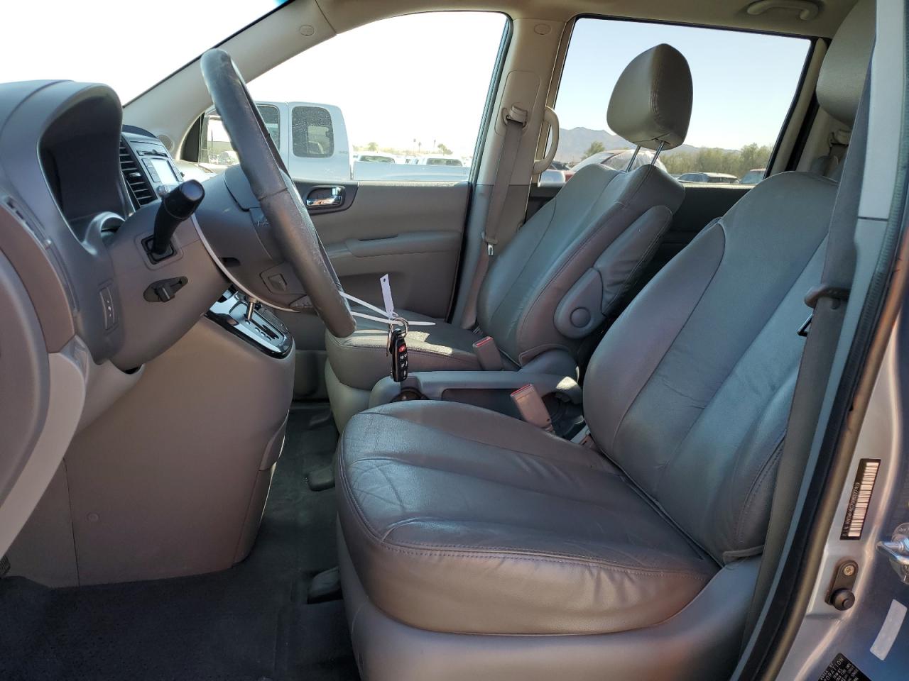 2011 KIA Sedona VIN KNDMH4C79B6377419 Copart auction photo, front end / side damage thumbnail 7