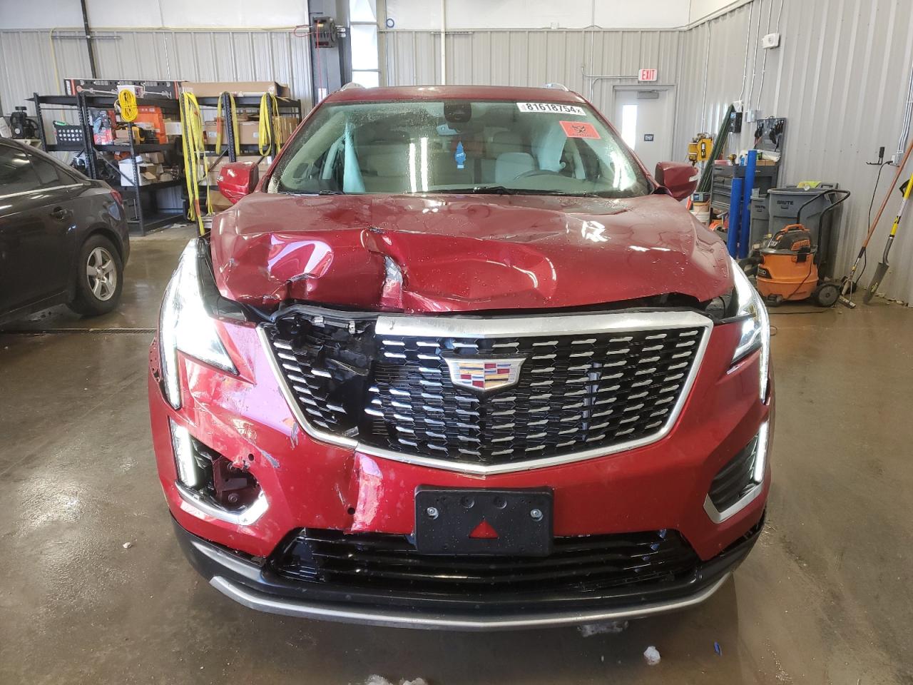 2020 Cadillac XT5 VIN 1GYKNDRS0LZ113091 Copart auction photo, front end / rear end damage thumbnail 5