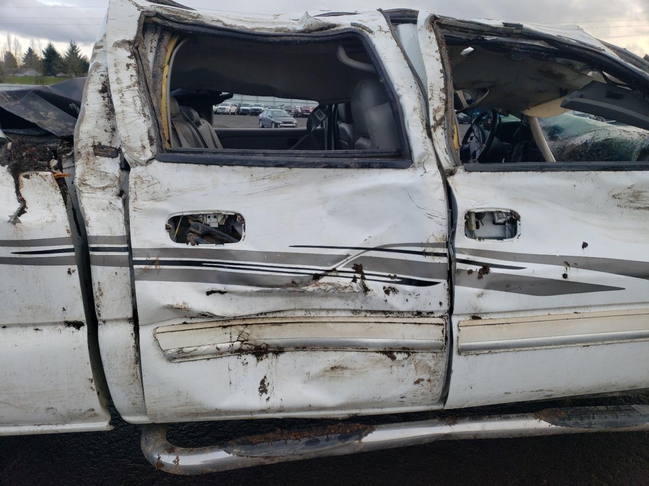 2006 Chevrolet Silverado VIN 1GCGK13U46F252384 Copart auction photo, all over damage thumbnail 10
