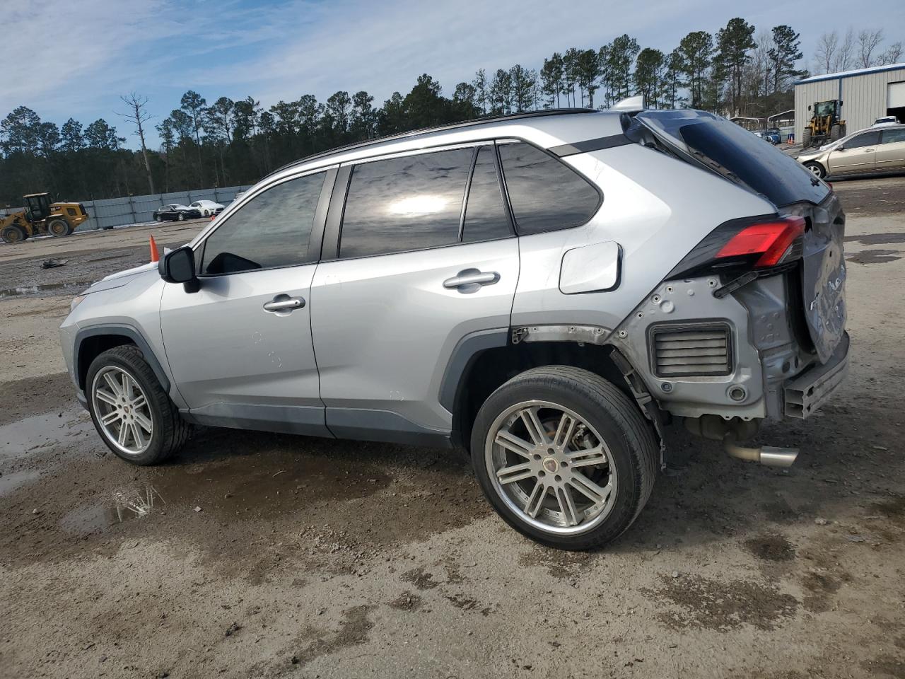 2019 Toyota RAV 4 VIN 2T3H1RFVXKW016549 Copart auction photo, rear end damage thumbnail 2