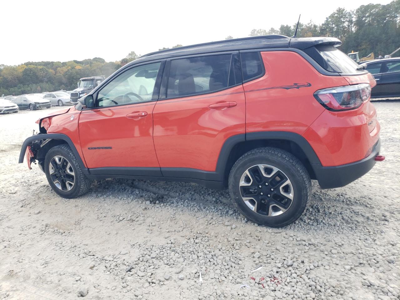 2017 Jeep Compass VIN 3C4NJDDB8HT635262 Copart auction photo, front end / minor dent/scratches damage thumbnail 2